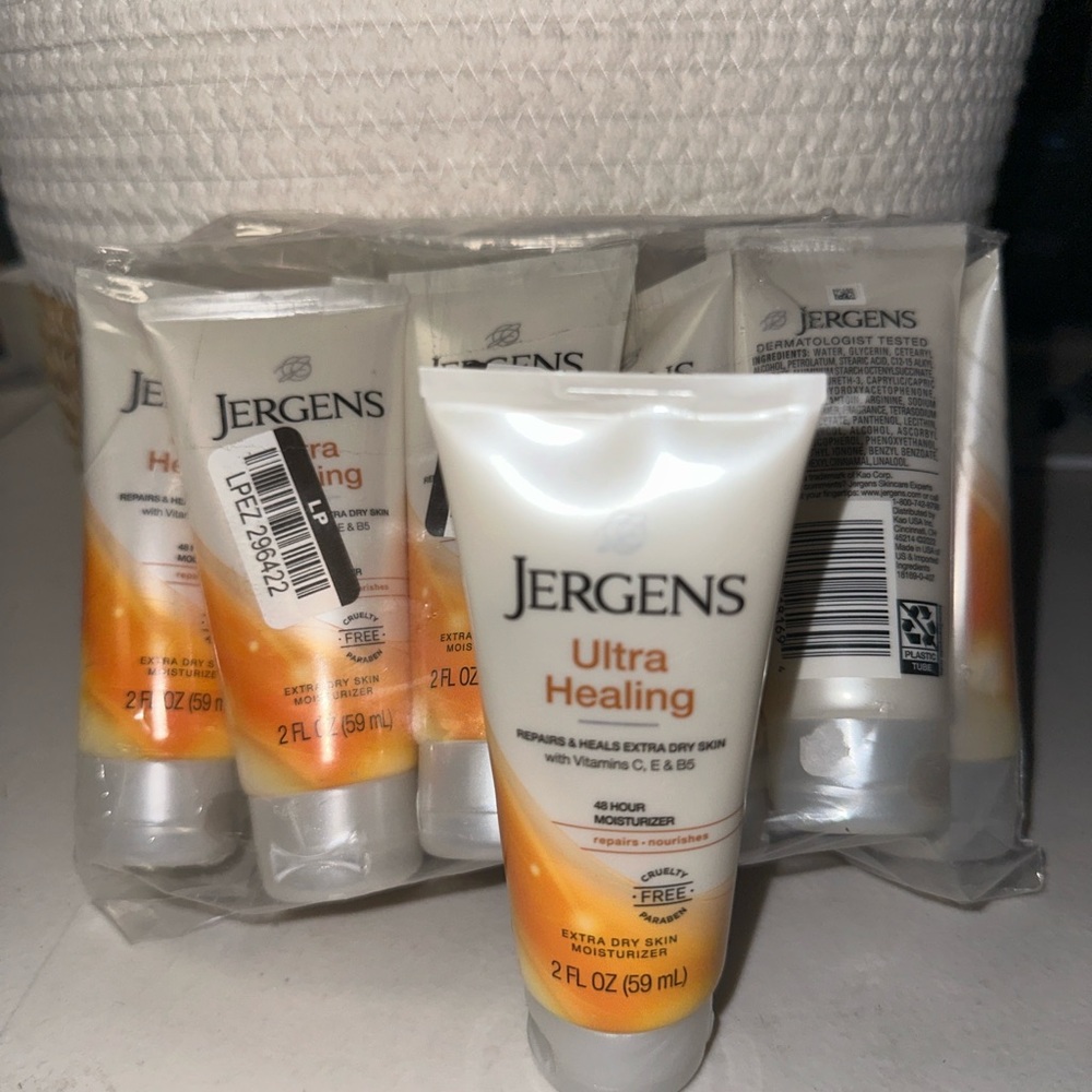 Erge Ultra Moisturizer - White and Orange